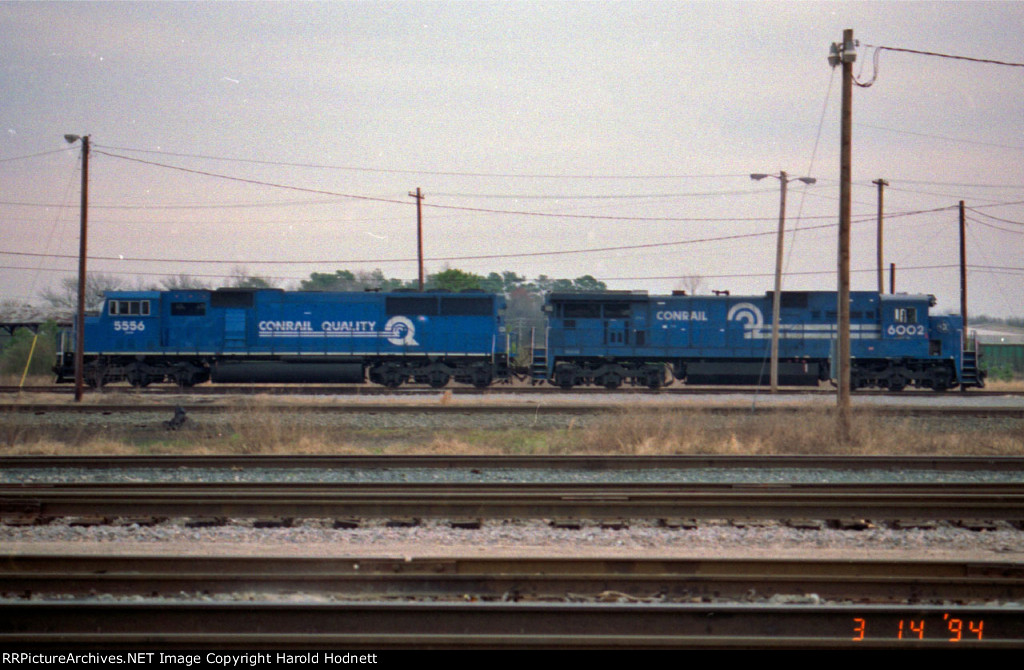 Conrail # 5556 & # 6002